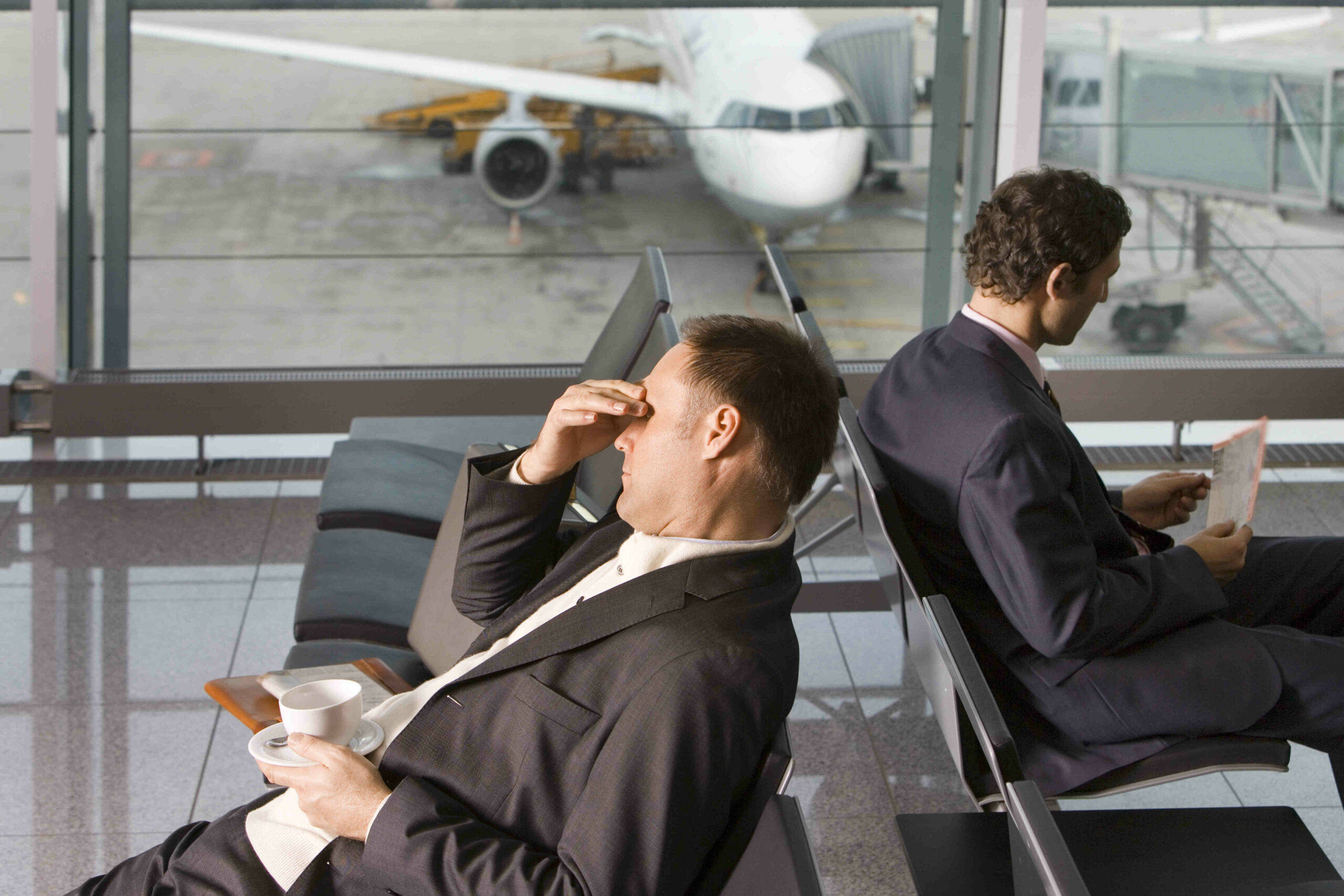 <h2 style="font-size:27px;font-weight:500;">Possono le compagnie aeree in partenza da un aeroporto svizzero cancellare il volo per l’aumento del cherosene? Cosa prevede il Regolamento europeo n. 261/2004 che la Svizzera ha recepito in virtù degli accordi UE/AELS?</h2>